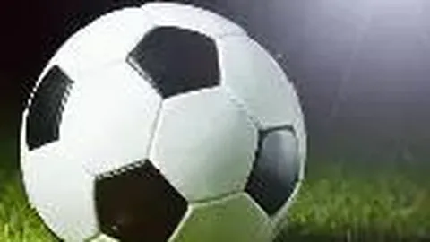 馬祖拉讚揚雙塔固若金湯，科內特封堵申京展現地面籃球風采